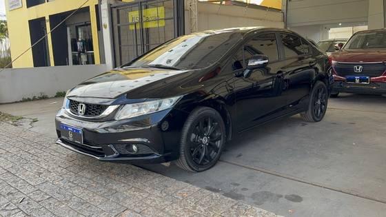 HONDA CIVIC 2.0 LXR 16V FLEX 4P AUTOMÁTICO HONDA CIVIC 2.0 LXR 16V FLEX 4P AUTOMÁTICO